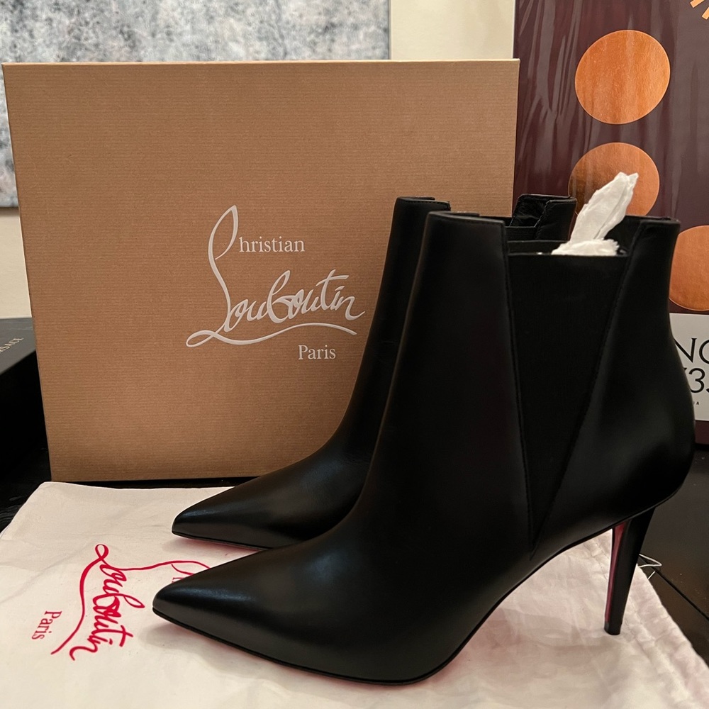 Christian Louboutin Astribooty Calfskin Red Sole Chelsea Booties New In Box 39